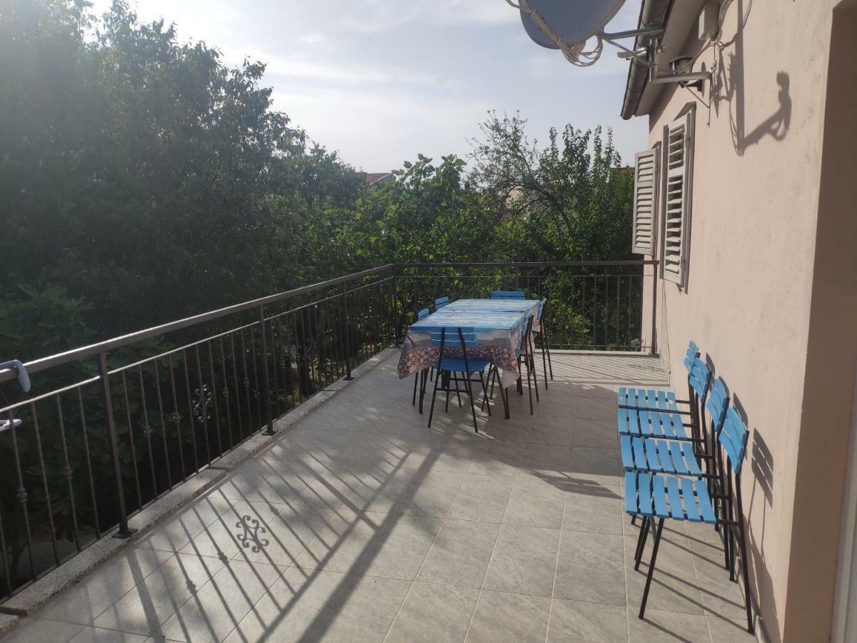 Apartment Tome Biograd Na Moru Exterior foto